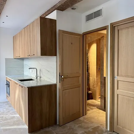 Magnifique De 2pieces Centre à 200m De La